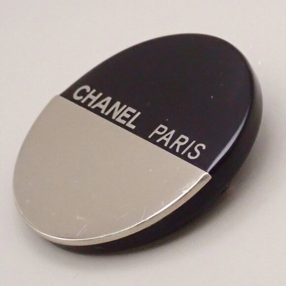 CHANEL Logo Round Bicolor Brooch 00A Metal Plastic Black Silver France 83KA600 - Picture 2 of 16